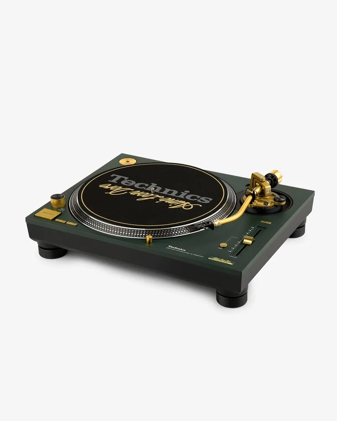 ALD / Technics SL-1200M7ALD Turntable