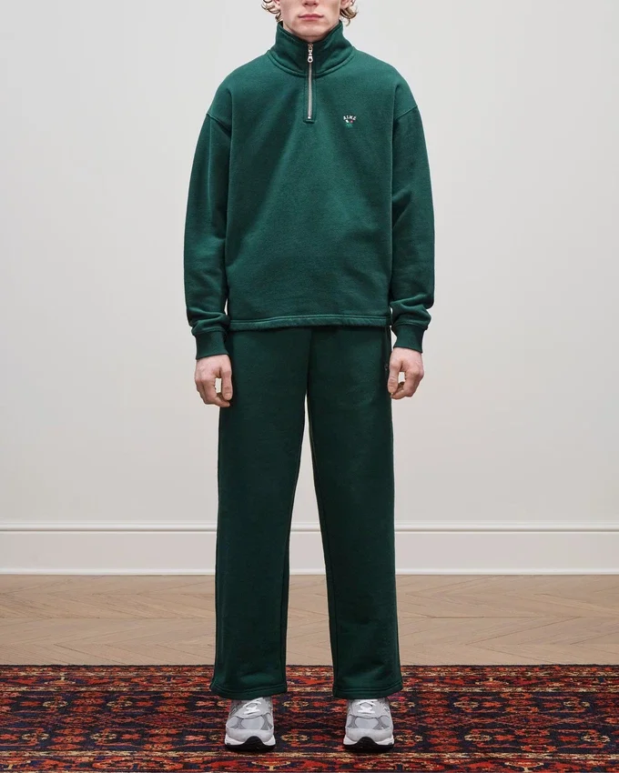 Crest Quarter Zip Pullover