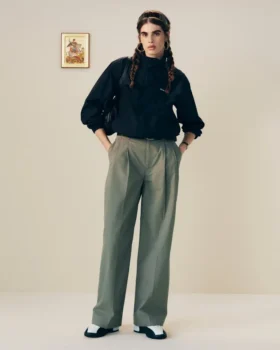 Lightweight Pleated Cotton Trouser
